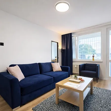 Karlove 3 Free Parking, Family Friendly, Near Center Apartament *