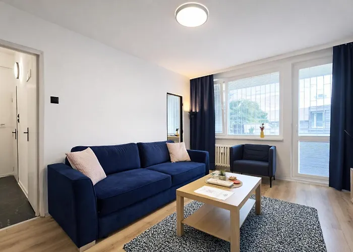 Karlove 3 Free Parking, Family Friendly, Near Center Apartament *